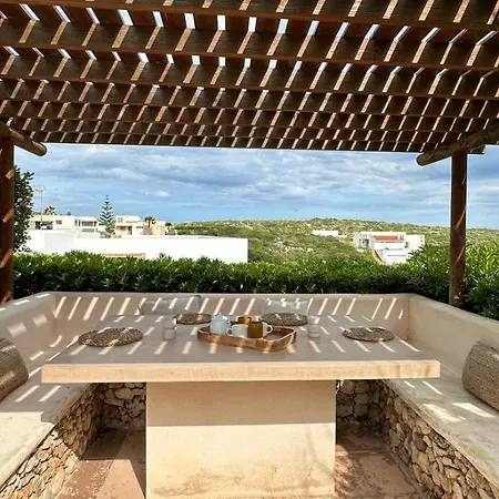 Cortaderia - Vila Cala Llonga (Menorca)